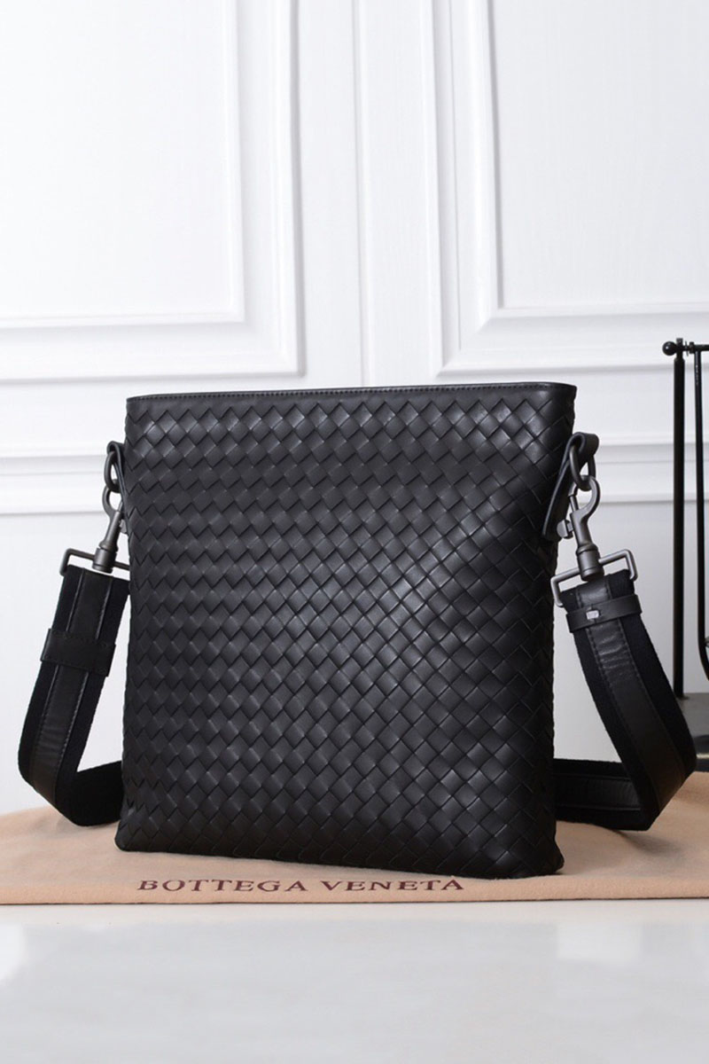 Bottega Veneta Кожаная сумка Premium 30x30x3 см