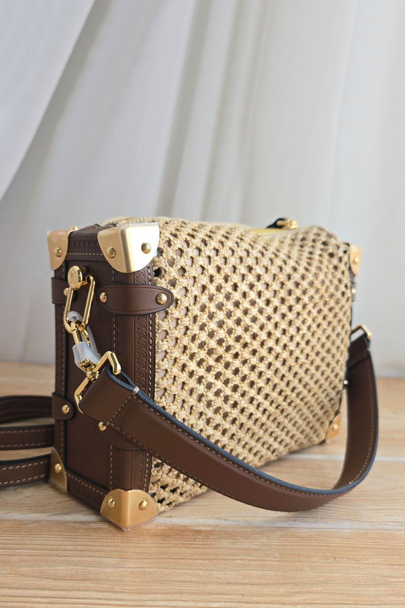 Lоuis Vuittоn Кожаная сумка Side Trunk MM 22x16 см