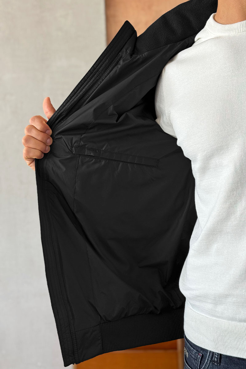 Tommy Hilfiger Куртка чёрного цвета logo-patch