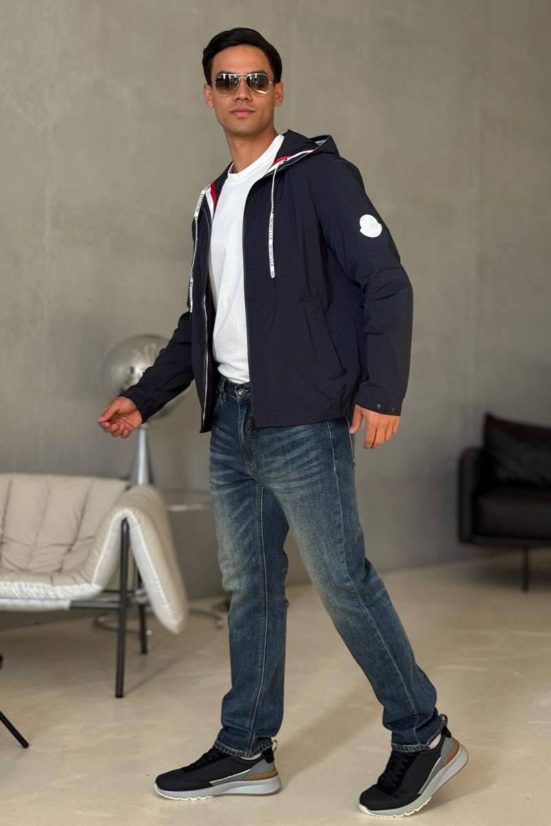 Moncler Тёмно-синяя ветровка Carles logo-patch