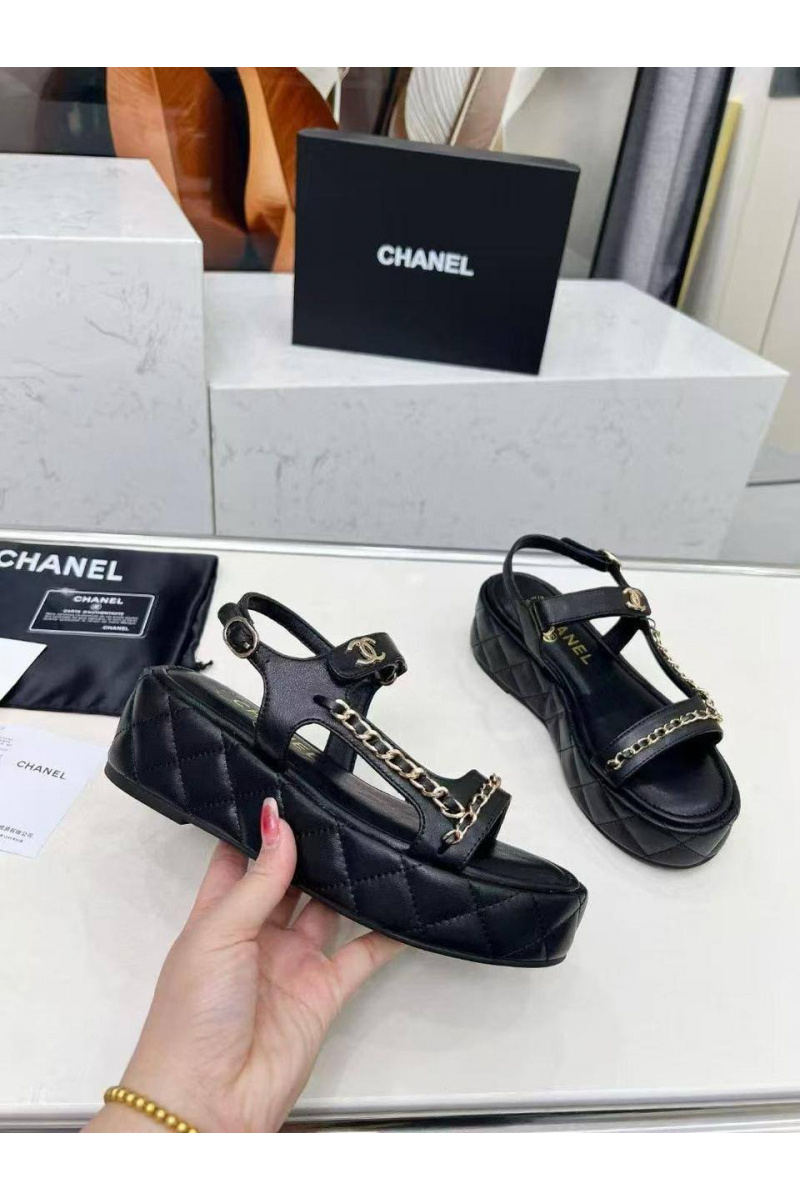 Chаnеl Женские кожаные сандалии чёрного цвета 