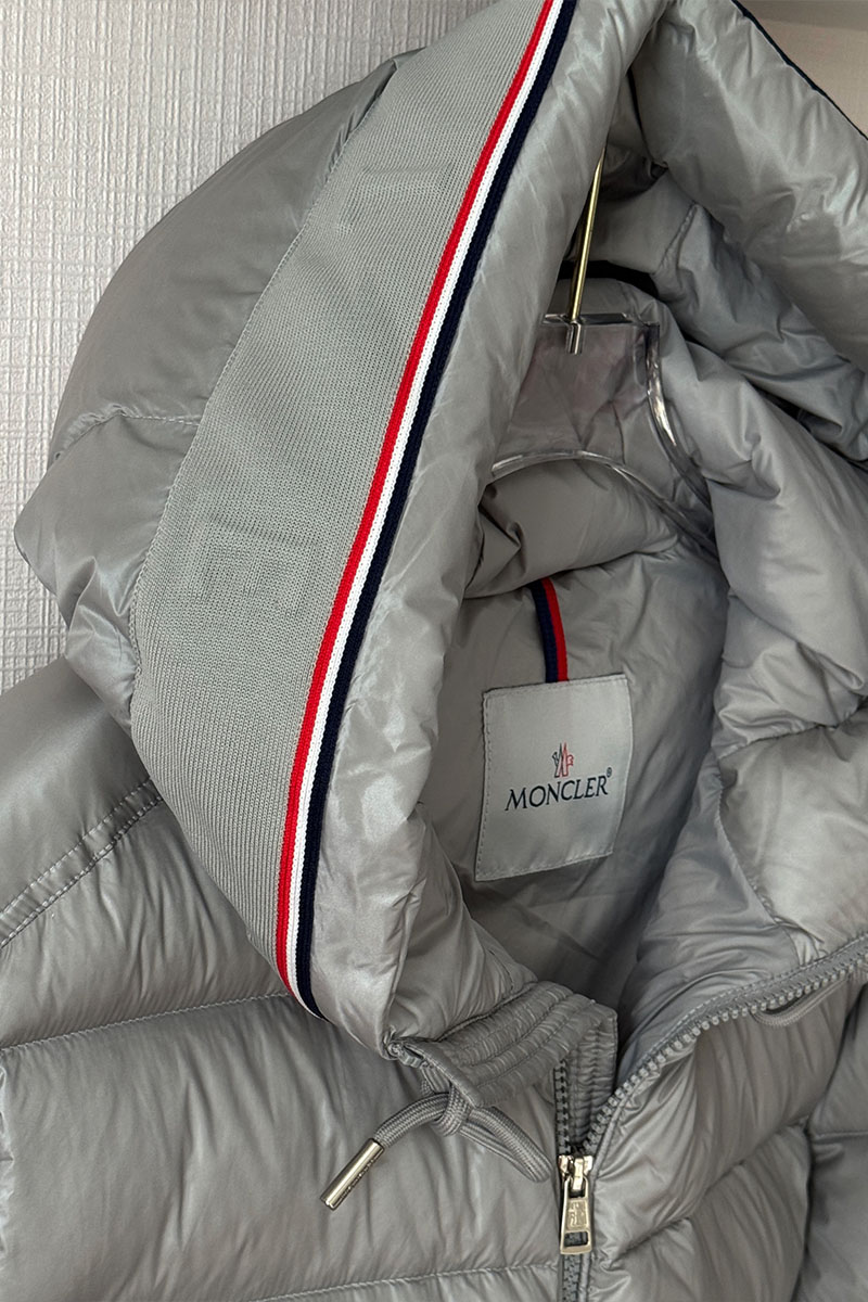 Moncler Мужской серый пуховик Pavin