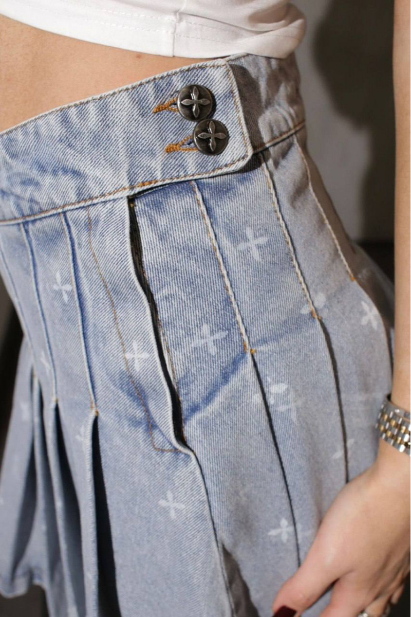  Женская джинсовая юбка Chrome Hearts синего цвета