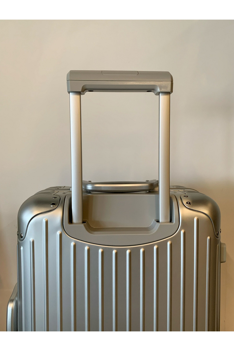 Rimowa Чемодан Aluminum S Premium 54x36x23 см