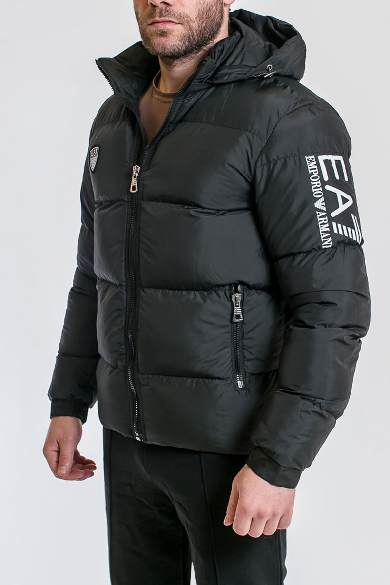 EA7 Emporio Armani Чёрная утеплённая куртка
