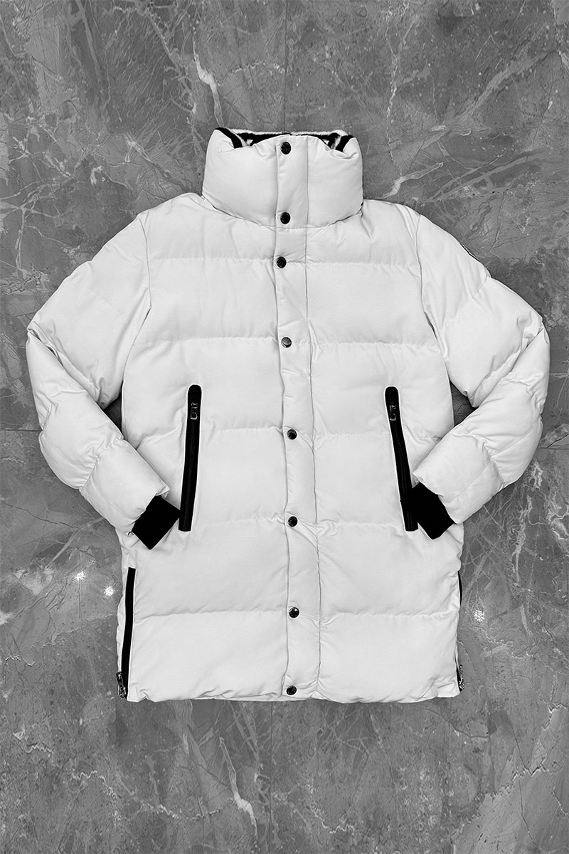 Moncler Удлинённый мужской пуховик белого цвета