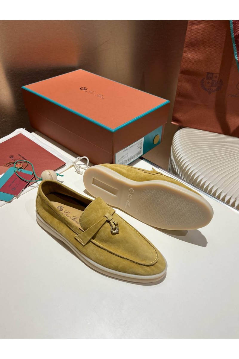 Loro Piana Женские замшевые лоферы Summer Charms Walk premium