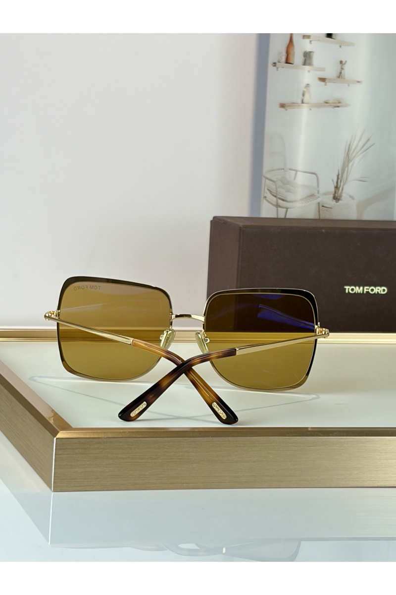 Tom Ford Солнцезащитные очки Tara