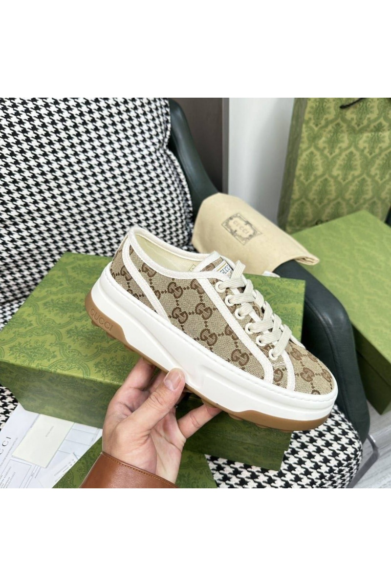 Gucci Женские кроссовки GG Screener premium