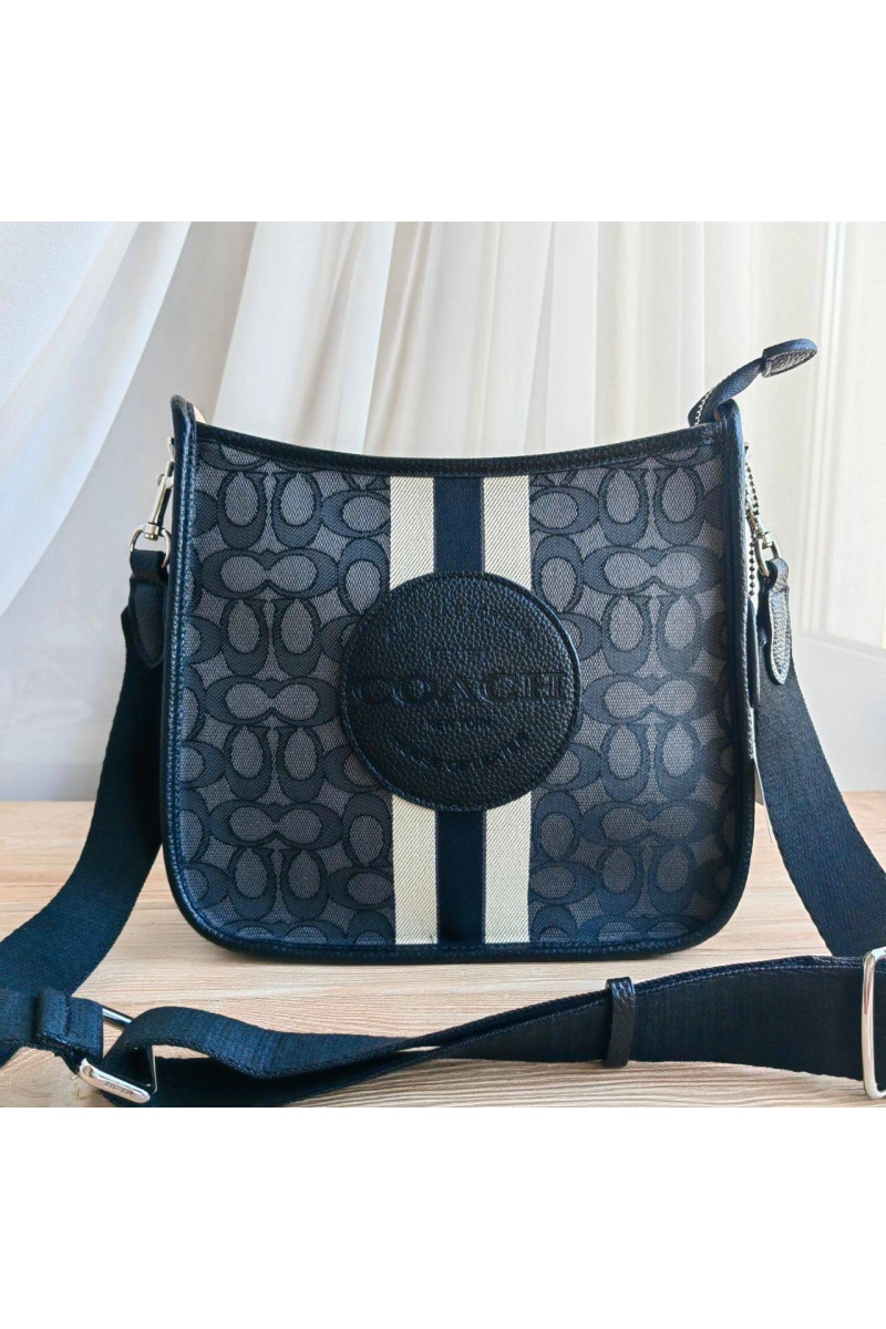 Coach Женская сумка Dempsey File Bagwith Stripe And Coach Patch 25x25 см (3 расцветки)