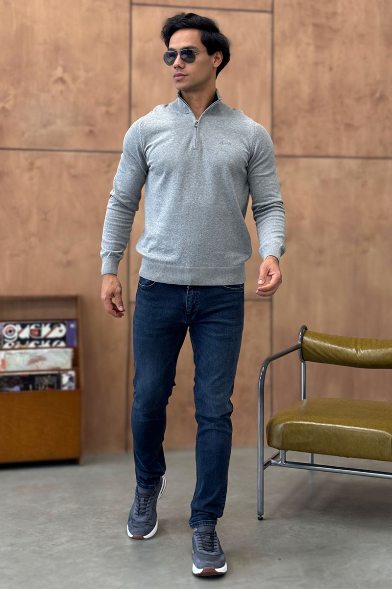 Hugо Воss Мужской джемпер серого цвета