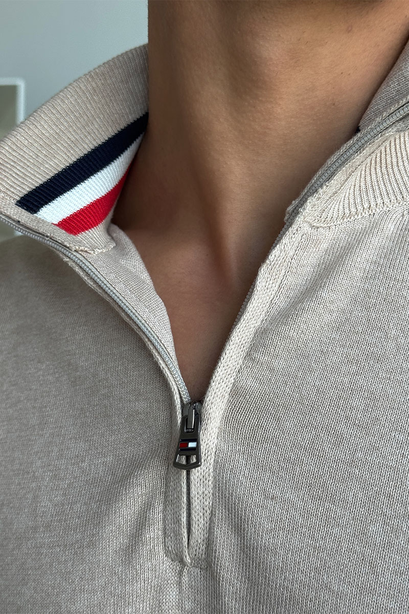 Tommy Hilfiger Кофта бежевого цвета quarter-zip