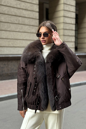 Женский пуховик c меховым воротником Max Mara