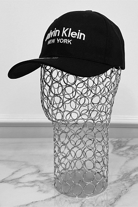 Бейсболка чёрного цвета logo-embroidered